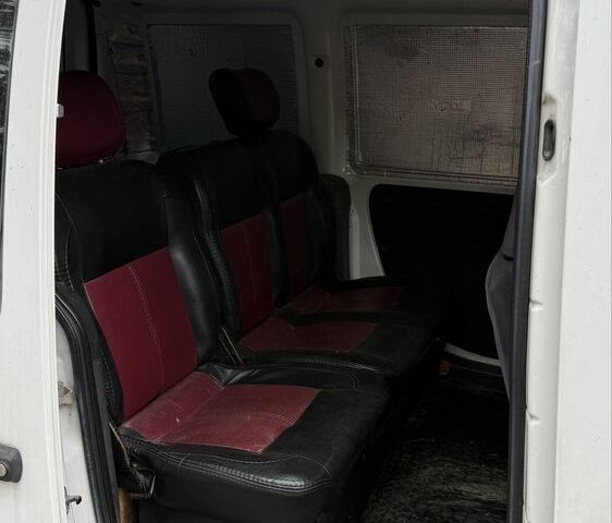 Белый Фиат Добло, объемом двигателя 1.2 л и пробегом 277 тыс. км за 2900 $, фото 6 на Automoto.ua