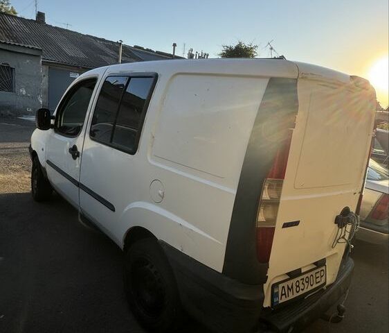 Білий Фіат Добло, об'ємом двигуна 1.9 л та пробігом 340 тис. км за 900 $, фото 3 на Automoto.ua