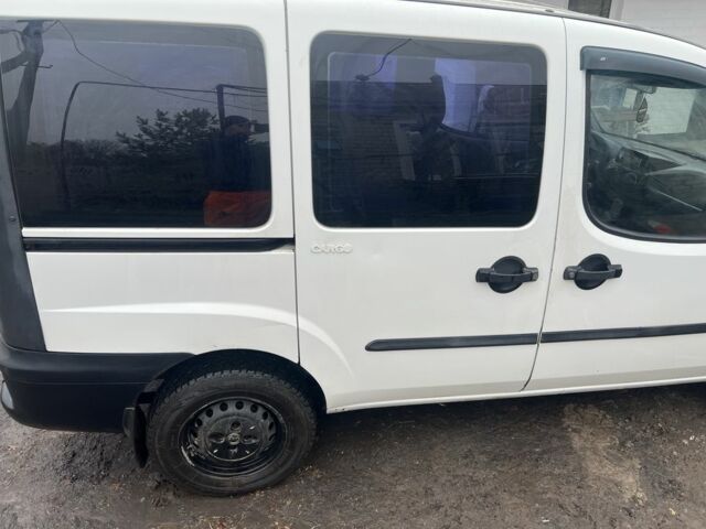 Білий Фіат Добло, об'ємом двигуна 1.9 л та пробігом 280 тис. км за 3300 $, фото 3 на Automoto.ua