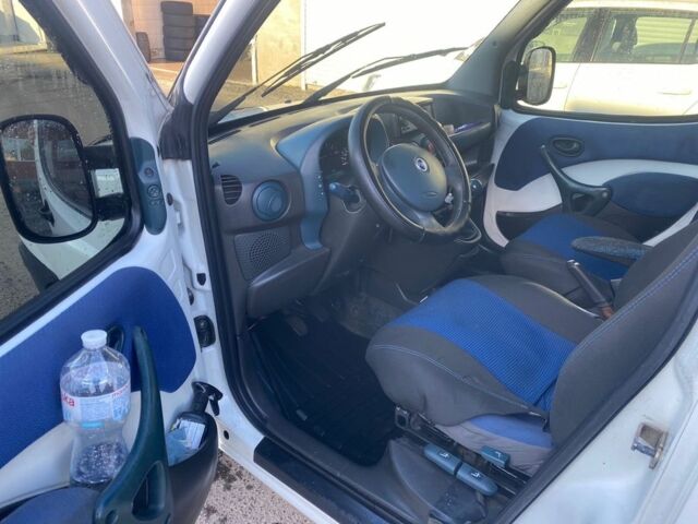 Білий Фіат Добло, об'ємом двигуна 1.9 л та пробігом 350 тис. км за 4200 $, фото 6 на Automoto.ua