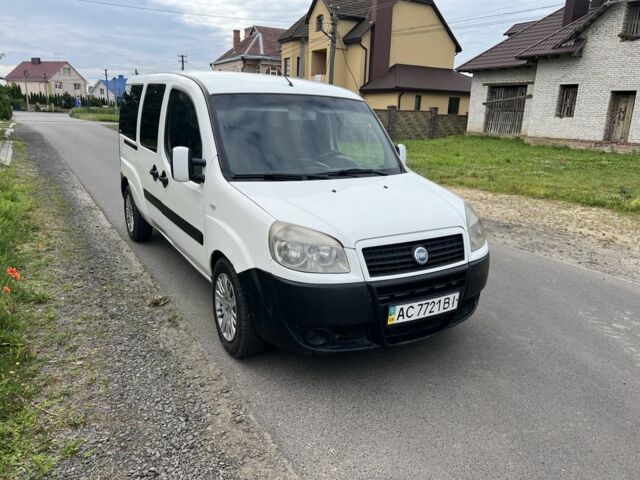 Белый Фиат Добло, объемом двигателя 1.9 л и пробегом 399 тыс. км за 4200 $, фото 3 на Automoto.ua