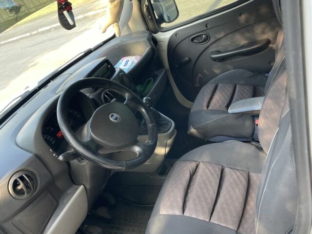 Білий Фіат Добло, об'ємом двигуна 1.3 л та пробігом 272 тис. км за 4500 $, фото 3 на Automoto.ua