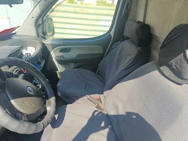 Белый Фиат Добло, объемом двигателя 1.9 л и пробегом 2 тыс. км за 4999 $, фото 8 на Automoto.ua