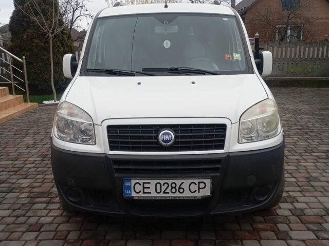 Белый Фиат Добло, объемом двигателя 1.3 л и пробегом 90 тыс. км за 4000 $, фото 1 на Automoto.ua