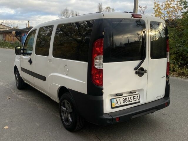 Фіат Добло 2008 у Петропавлівська Борщагівка на Automoto.ua Білий Фіат Добло, об'ємом двигуна 1.9 л та пробігом 250 тис. км за 4500 $, фото 5 на Automoto.ua