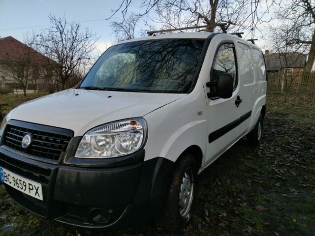 Білий Фіат Добло, об'ємом двигуна 1.2 л та пробігом 155 тис. км за 3300 $, фото 4 на Automoto.ua