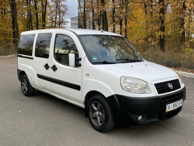 Фіат Добло 2008 у Петропавлівська Борщагівка на Automoto.ua Білий Фіат Добло, об'ємом двигуна 1.9 л та пробігом 250 тис. км за 4500 $, фото 2 на Automoto.ua