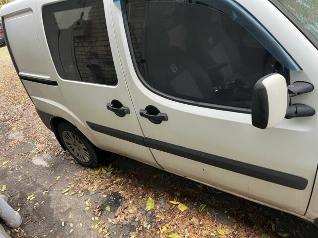 Білий Фіат Добло, об'ємом двигуна 1.2 л та пробігом 298 тис. км за 4200 $, фото 6 на Automoto.ua