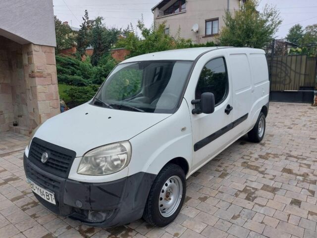 Белый Фиат Добло, объемом двигателя 0 л и пробегом 99 тыс. км за 5700 $, фото 1 на Automoto.ua
