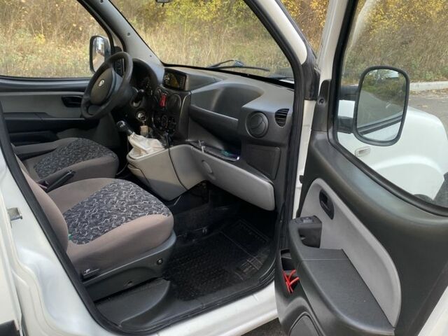 Фіат Добло 2008 у Петропавлівська Борщагівка на Automoto.ua Білий Фіат Добло, об'ємом двигуна 1.9 л та пробігом 250 тис. км за 4500 $, фото 7 на Automoto.ua