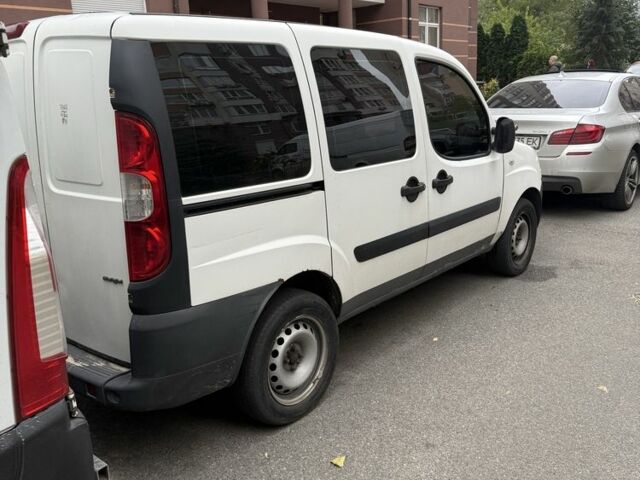 Білий Фіат Добло, об'ємом двигуна 1.2 л та пробігом 298 тис. км за 3800 $, фото 3 на Automoto.ua