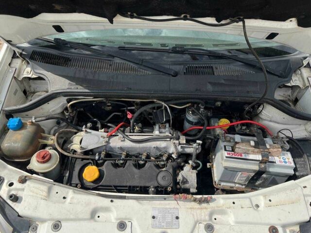 Белый Фиат Добло, объемом двигателя 1.9 л и пробегом 399 тыс. км за 2300 $, фото 11 на Automoto.ua