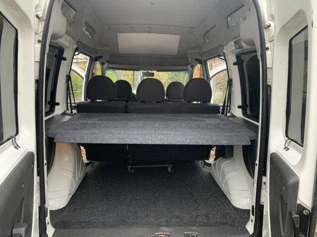 Білий Фіат Добло, об'ємом двигуна 1.3 л та пробігом 221 тис. км за 4999 $, фото 7 на Automoto.ua