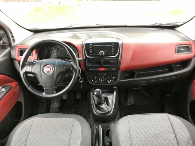 Белый Фиат Добло, объемом двигателя 1.2 л и пробегом 199 тыс. км за 4599 $, фото 7 на Automoto.ua