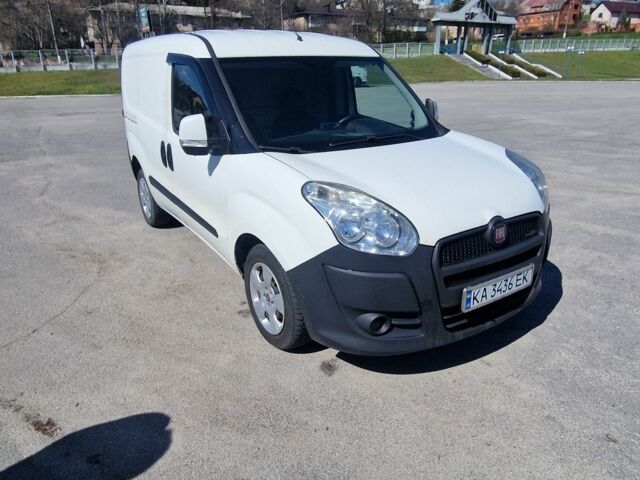 Белый Фиат Добло, объемом двигателя 1.2 л и пробегом 234 тыс. км за 4500 $, фото 4 на Automoto.ua