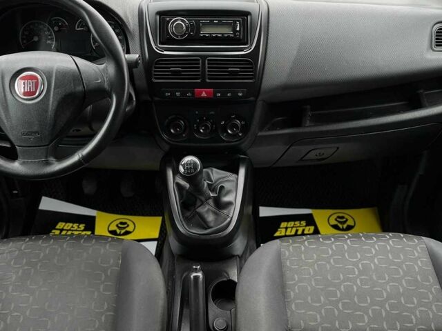 Белый Фиат Добло, объемом двигателя 1.2 л и пробегом 270 тыс. км за 4990 $, фото 9 на Automoto.ua