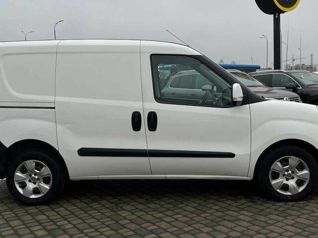 Белый Фиат Добло, объемом двигателя 1.2 л и пробегом 270 тыс. км за 4990 $, фото 7 на Automoto.ua