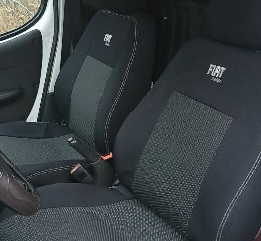 Белый Фиат Добло, объемом двигателя 1.4 л и пробегом 364 тыс. км за 3800 $, фото 11 на Automoto.ua