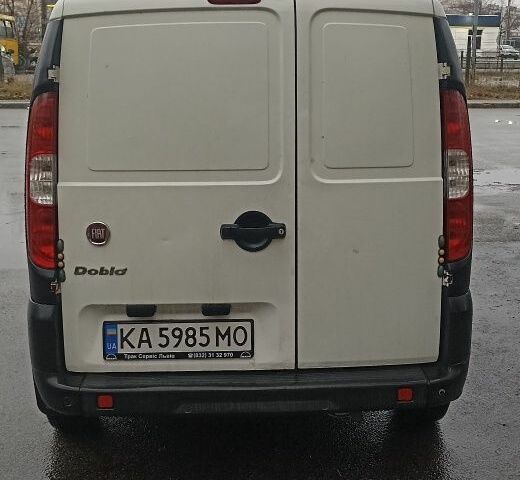 Белый Фиат Добло, объемом двигателя 1.4 л и пробегом 364 тыс. км за 3800 $, фото 4 на Automoto.ua