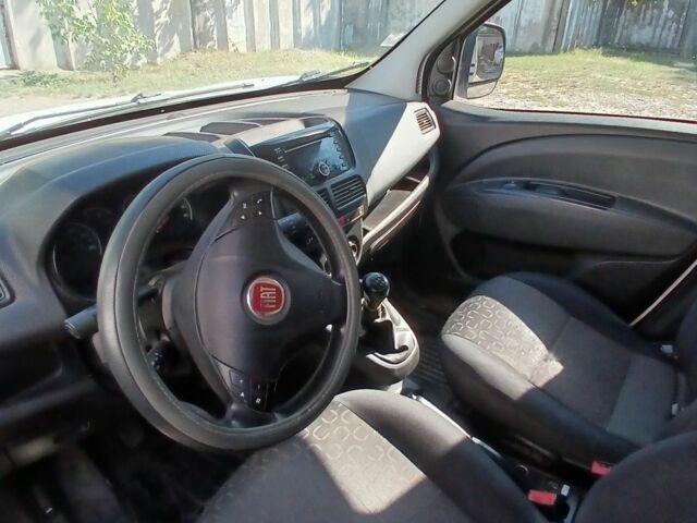 Білий Фіат Добло, об'ємом двигуна 1.2 л та пробігом 322 тис. км за 4800 $, фото 4 на Automoto.ua