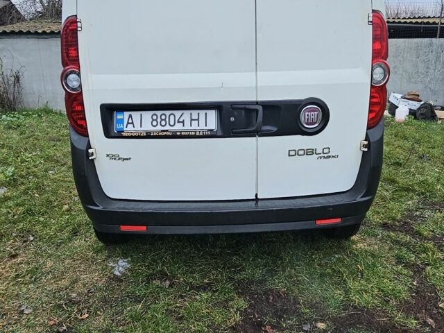 Белый Фиат Добло, объемом двигателя 1.6 л и пробегом 230 тыс. км за 5600 $, фото 5 на Automoto.ua