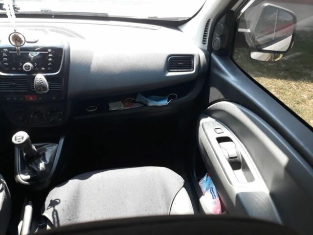 Білий Фіат Добло, об'ємом двигуна 1.3 л та пробігом 160 тис. км за 6300 $, фото 4 на Automoto.ua