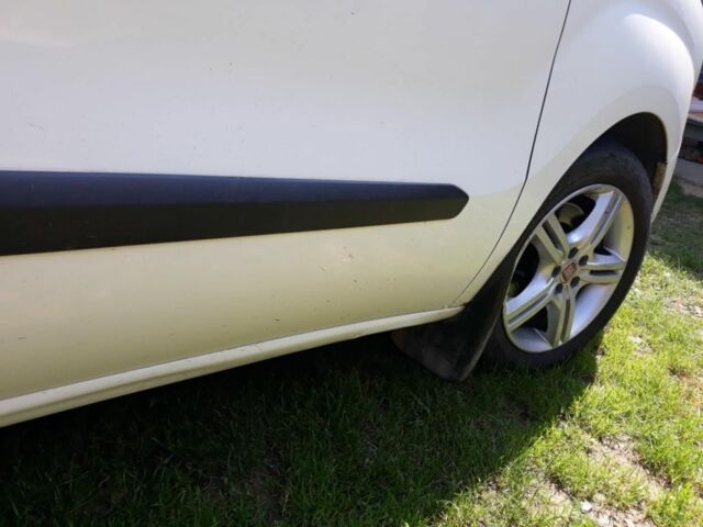 Білий Фіат Добло, об'ємом двигуна 1.3 л та пробігом 160 тис. км за 6300 $, фото 6 на Automoto.ua