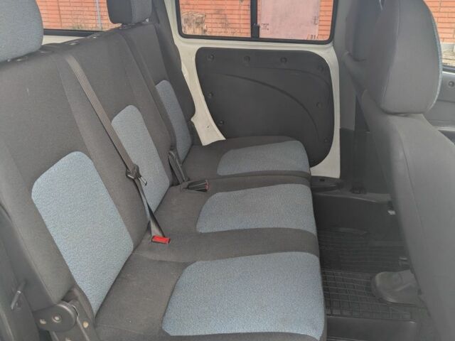 Білий Фіат Добло, об'ємом двигуна 1.3 л та пробігом 177 тис. км за 3000 $, фото 5 на Automoto.ua