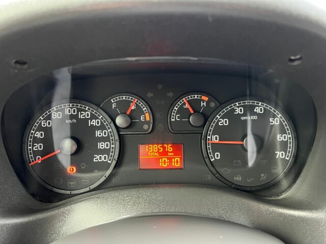 Белый Фиат Добло, объемом двигателя 1.4 л и пробегом 138 тыс. км за 5300 $, фото 11 на Automoto.ua