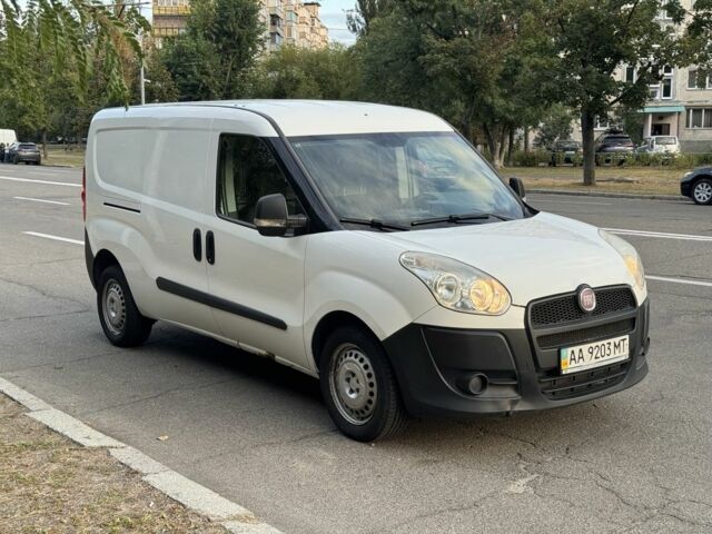 Белый Фиат Добло, объемом двигателя 1.4 л и пробегом 247 тыс. км за 5400 $, фото 5 на Automoto.ua