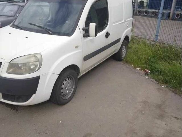 Фиат Добло 2013 в Харькове на Automoto.ua Белый Фиат Добло, объемом двигателя 1.4 л и пробегом 250 тыс. км за 3400 $, фото 3 на Automoto.ua