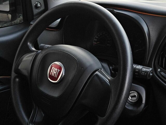 Білий Фіат Добло, об'ємом двигуна 1.2 л та пробігом 64 тис. км за 8999 $, фото 12 на Automoto.ua