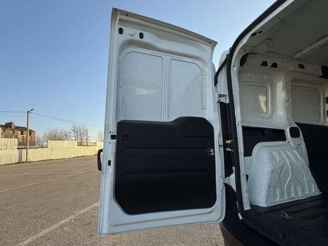 Белый Фиат Добло, объемом двигателя 1.2 л и пробегом 352 тыс. км за 6151 $, фото 15 на Automoto.ua