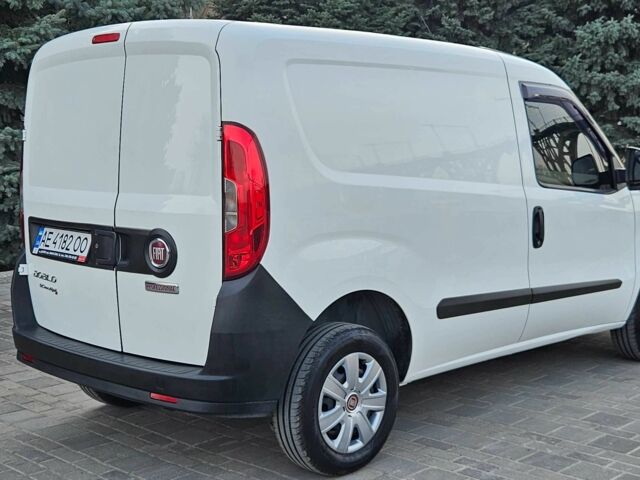 Білий Фіат Добло, об'ємом двигуна 1.2 л та пробігом 64 тис. км за 8999 $, фото 3 на Automoto.ua