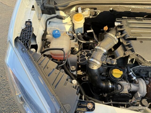 Белый Фиат Добло, объемом двигателя 1.2 л и пробегом 352 тыс. км за 6151 $, фото 10 на Automoto.ua