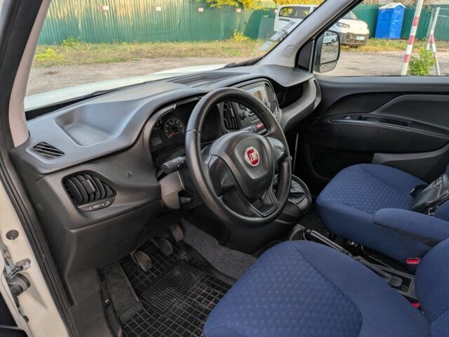 Білий Фіат Добло, об'ємом двигуна 1.3 л та пробігом 100 тис. км за 10800 $, фото 6 на Automoto.ua