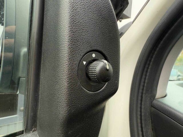 Белый Фиат Добло, объемом двигателя 0 л и пробегом 346 тыс. км за 7190 $, фото 15 на Automoto.ua