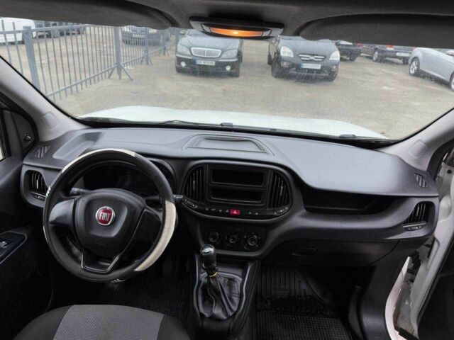 Белый Фиат Добло, объемом двигателя 0 л и пробегом 346 тыс. км за 7190 $, фото 11 на Automoto.ua