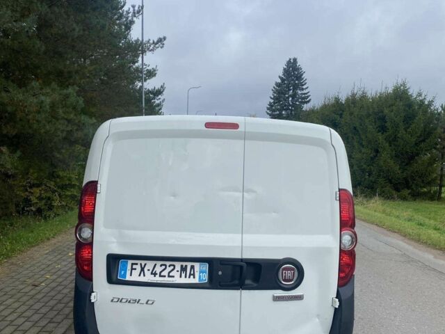 Білий Фіат Добло, об'ємом двигуна 1.3 л та пробігом 177 тис. км за 4700 $, фото 2 на Automoto.ua