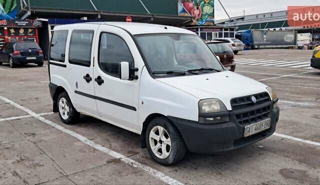 Белый Фиат Добло, объемом двигателя 1.9 л и пробегом 300 тыс. км за 2700 $, фото 1 на Automoto.ua