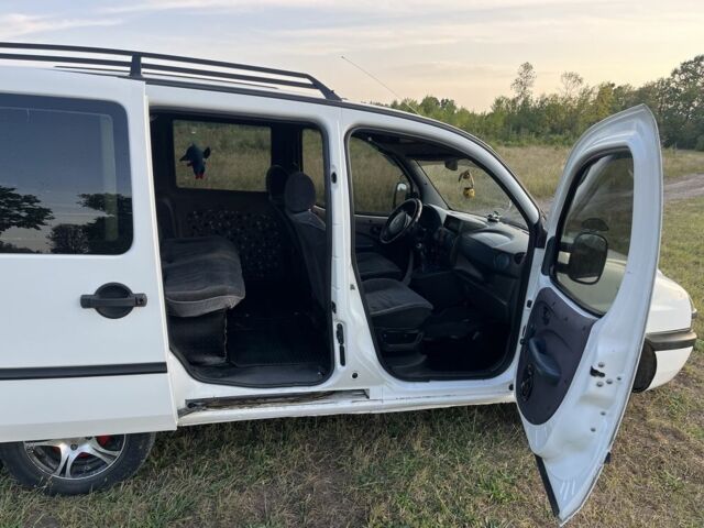 Білий Фіат Добло, об'ємом двигуна 1.9 л та пробігом 263 тис. км за 3800 $, фото 5 на Automoto.ua