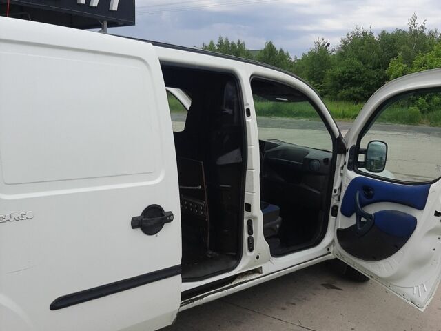 Белый Фиат Добло, объемом двигателя 0 л и пробегом 370 тыс. км за 3000 $, фото 10 на Automoto.ua