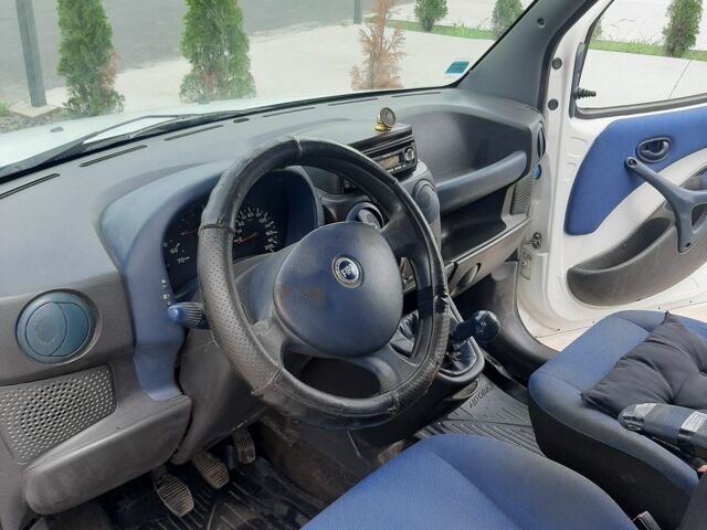 Белый Фиат Добло, объемом двигателя 0 л и пробегом 370 тыс. км за 3000 $, фото 12 на Automoto.ua