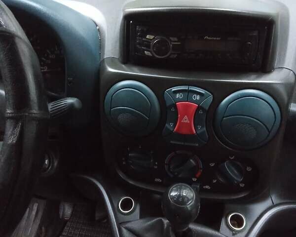Білий Фіат Добло, об'ємом двигуна 1.91 л та пробігом 300 тис. км за 2800 $, фото 3 на Automoto.ua
