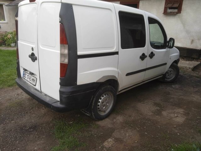 Белый Фиат Добло, объемом двигателя 1.9 л и пробегом 314 тыс. км за 2700 $, фото 5 на Automoto.ua