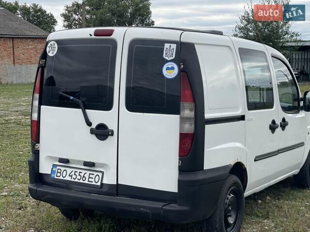 Білий Фіат Добло, об'ємом двигуна 1.91 л та пробігом 360 тис. км за 2499 $, фото 4 на Automoto.ua
