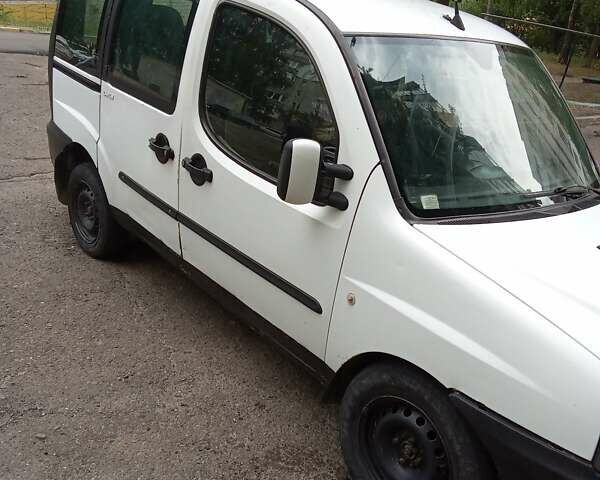 Білий Фіат Добло, об'ємом двигуна 1.91 л та пробігом 300 тис. км за 2800 $, фото 4 на Automoto.ua