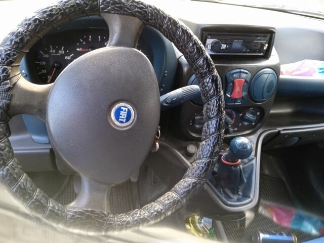 Фиат Добло 2003 в Кельменцах на Automoto.ua Белый Фиат Добло, объемом двигателя 1.9 л и пробегом 99 тыс. км за 3100 $, фото 6 на Automoto.ua