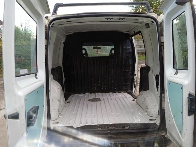 Фиат Добло 2003 в Кельменцах на Automoto.ua Белый Фиат Добло, объемом двигателя 1.9 л и пробегом 99 тыс. км за 3100 $, фото 1 на Automoto.ua