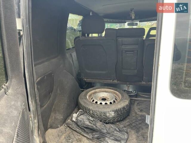 Білий Фіат Добло, об'ємом двигуна 1.91 л та пробігом 360 тис. км за 2499 $, фото 13 на Automoto.ua